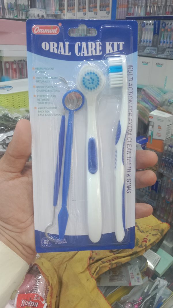 Oral Care Brush Kit 4 In 1